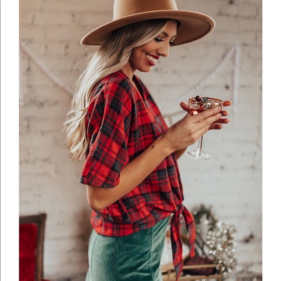 ๐ HP 11/29! ๐ Impressions Plaid Tie Shift Top - Picture 5 of 7